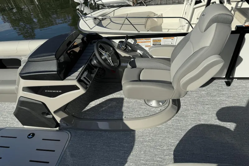 Slide: The Image of Premier 250 Solaris 2024 - 13