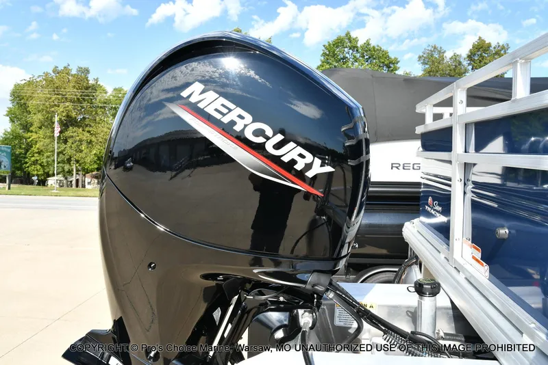 Slide: The Image of Sun Tracker FISHIN' BARGE 22 DLX w/150HP Mercury 4 Stroke 2025 - 12