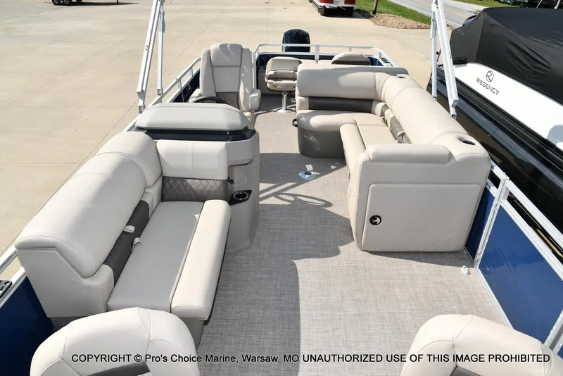 Slide: The Image of Sun Tracker FISHIN' BARGE 22 DLX w/150HP Mercury 4 Stroke 2025 - 20