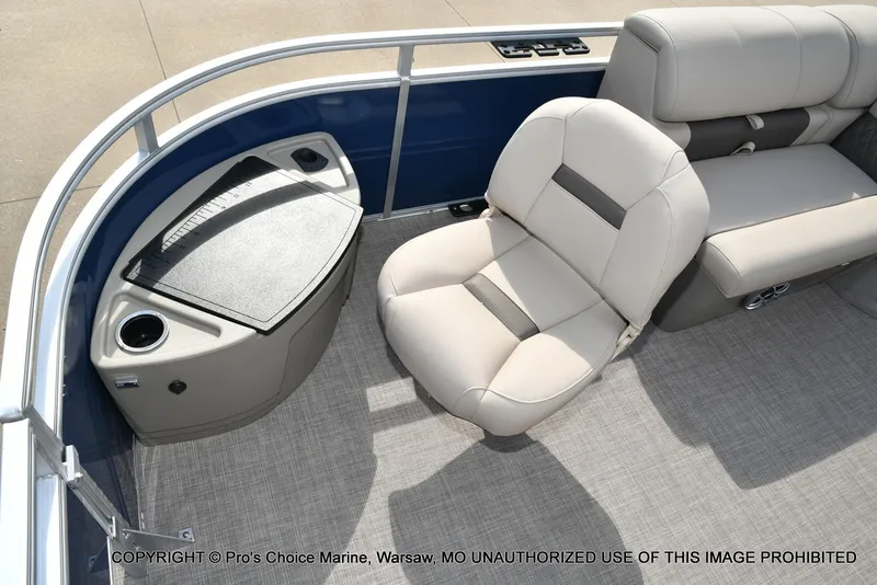 Slide: The Image of Sun Tracker FISHIN' BARGE 22 DLX w/150HP Mercury 4 Stroke 2025 - 25