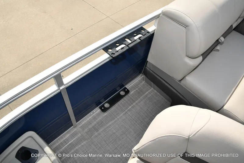 Slide: The Image of Sun Tracker FISHIN' BARGE 22 DLX w/150HP Mercury 4 Stroke 2025 - 26