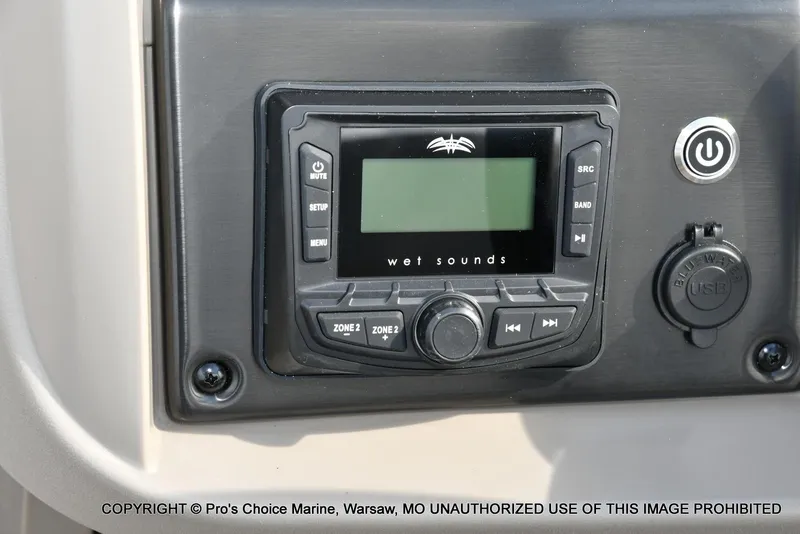 Slide: The Image of Sun Tracker FISHIN' BARGE 22 DLX w/150HP Mercury 4 Stroke 2025 - 44