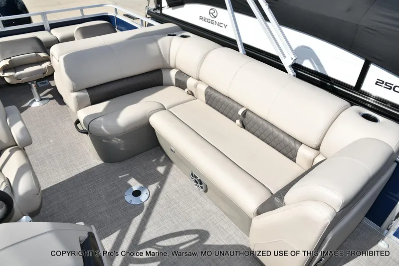 Slide: The Image of Sun Tracker FISHIN' BARGE 22 DLX w/150HP Mercury 4 Stroke 2025 - 65