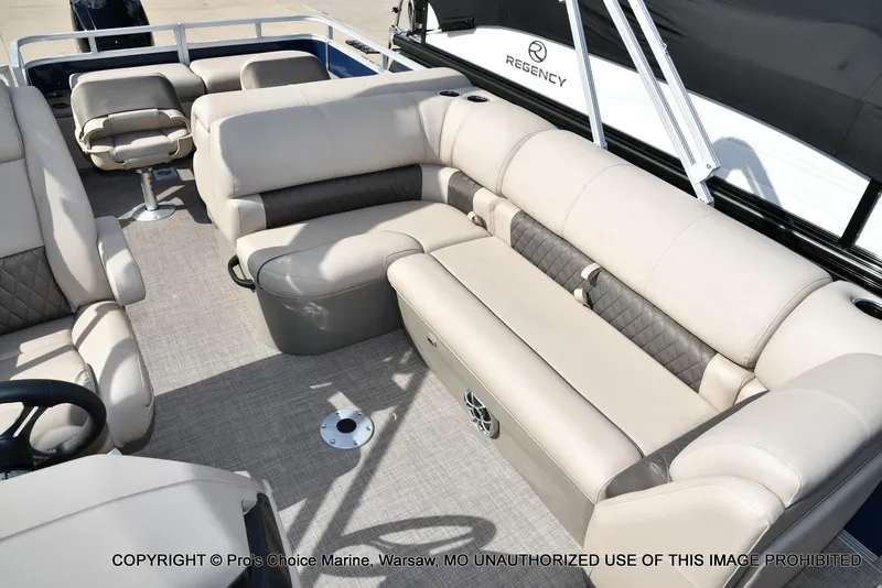 Slide: The Image of Sun Tracker FISHIN' BARGE 22 DLX w/150HP Mercury 4 Stroke 2025 - 66