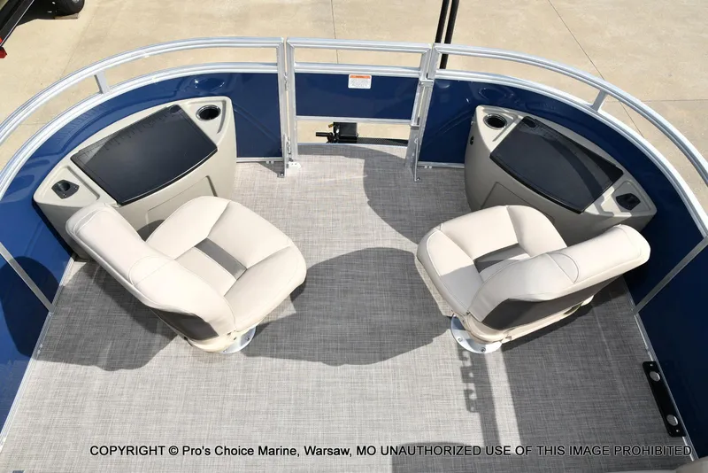 Slide: The Image of Sun Tracker FISHIN' BARGE 22 DLX w/150HP Mercury 4 Stroke 2025 - 70