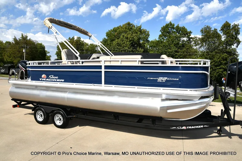 Slide: The Image of Sun Tracker FISHIN' BARGE 22 DLX w/150HP Mercury 4 Stroke 2025 - 75