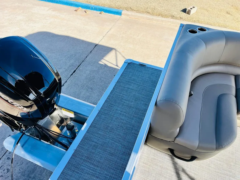 Slide: The Image of Ranger Reata 200C 2024 - 65