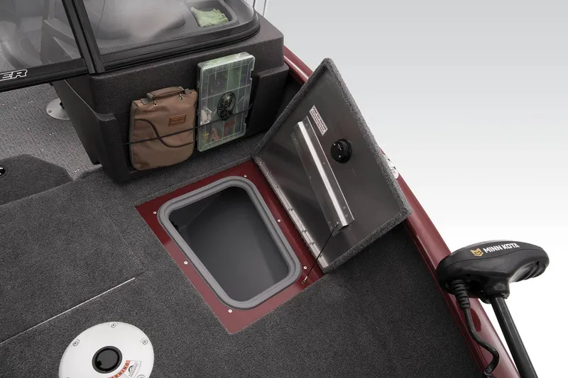 Slide: The Image of Tracker Pro Guide V-175 WT 2024 - 15