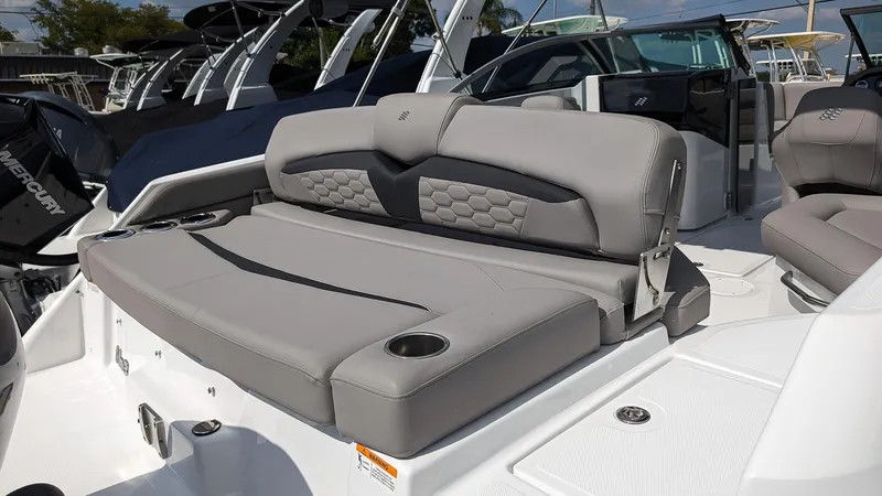 Slide: The Image of Four Winns HD3 OB 2024 - 4