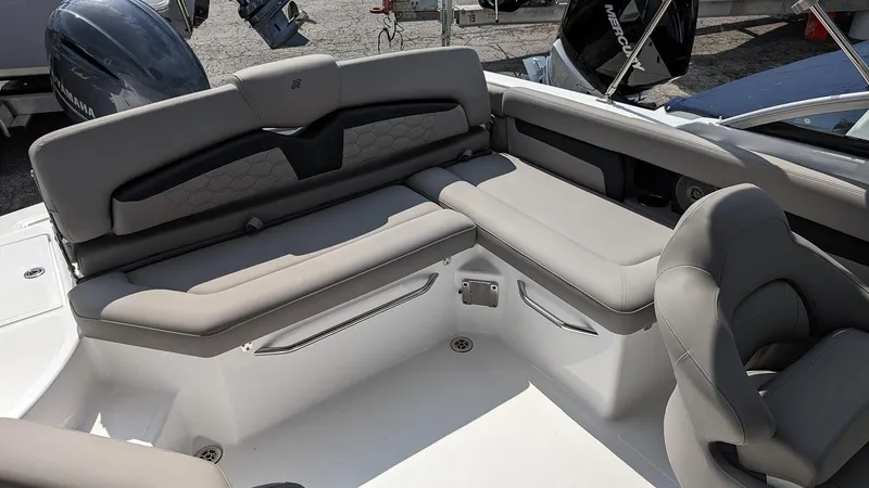 Slide: The Image of Four Winns HD3 OB 2024 - 6