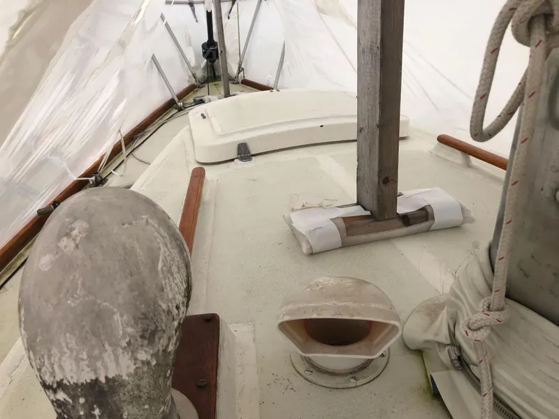 Slide: The Image of 1976 Tartan 30 sailboat deck with mast and rigging details. - 12