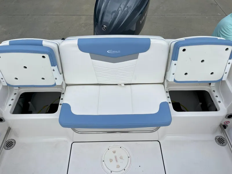 2024 Robalo R207 Robalo R207 Dual Console 2024 for Sale | MarineSource