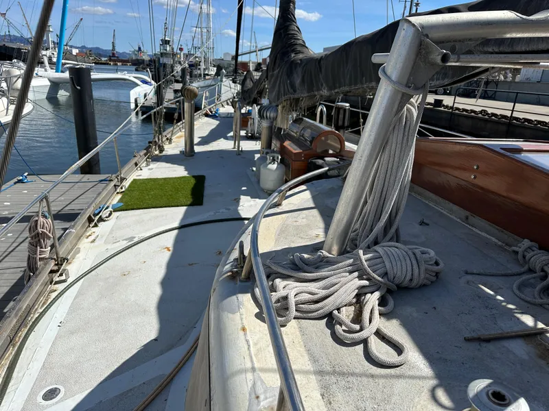 Slide: The Image of Bruce Roberts Ketch 2000 - 76