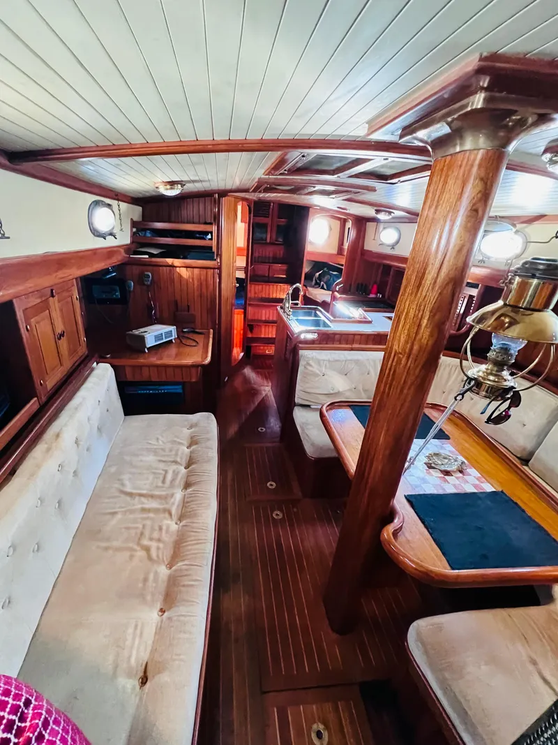 Slide: The Image of Lord Nelson 41 1983 - 12