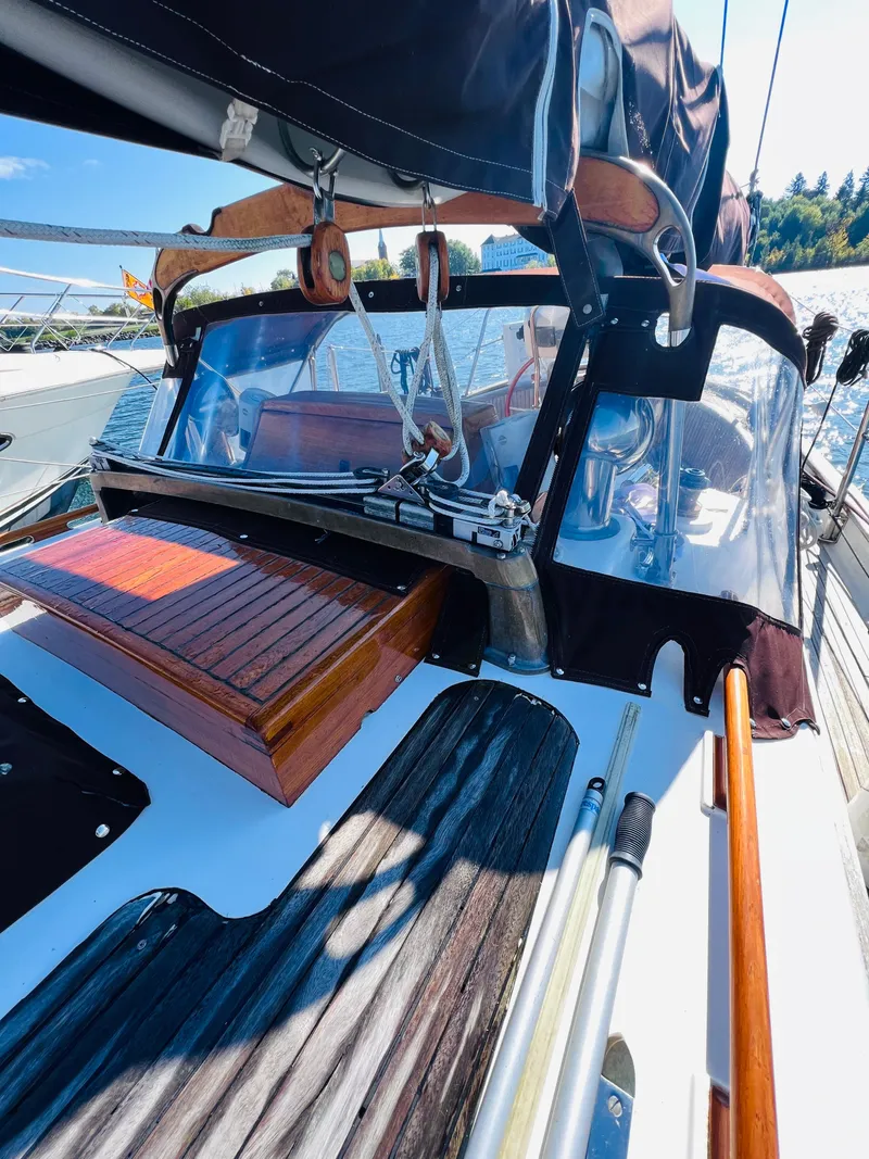 Slide: The Image of Lord Nelson 41 1983 - 6