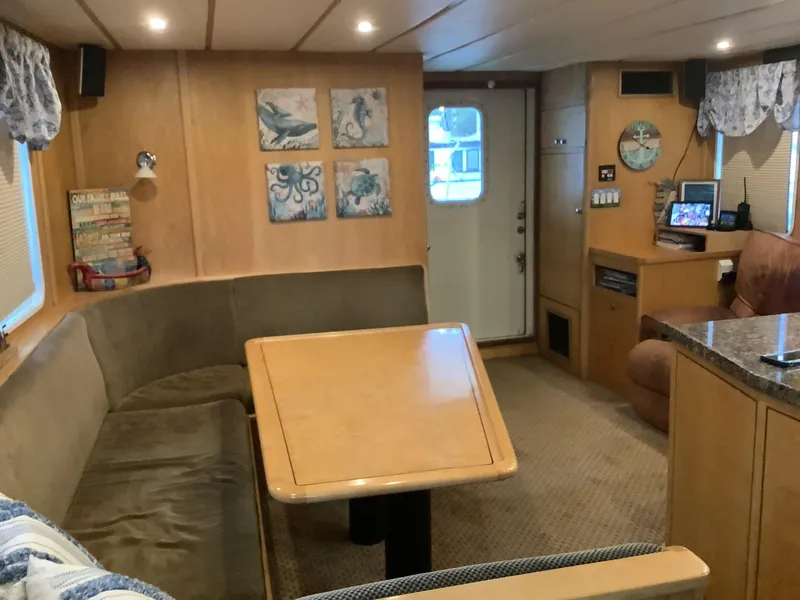 Slide: The Image of Salon - 2