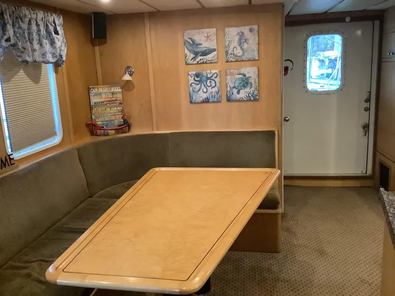 Slide: The Image of Salon - 3