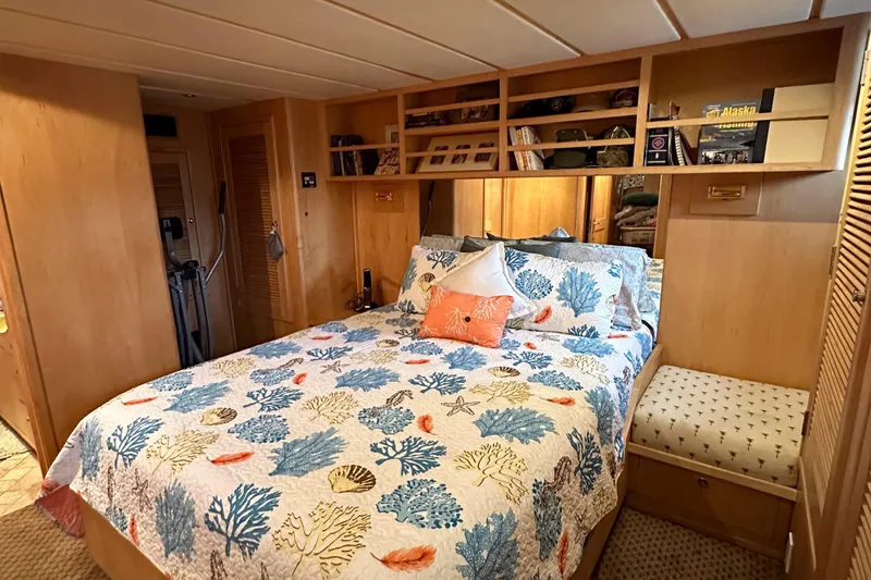 Slide: The Image of Master Stateroom - 30