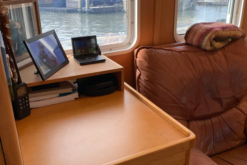 Slide: The Image of Salon - 6