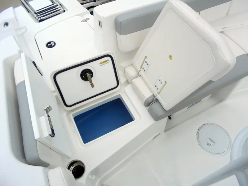 Slide: The Image of 2024 Tahoe 2150 CC - 19