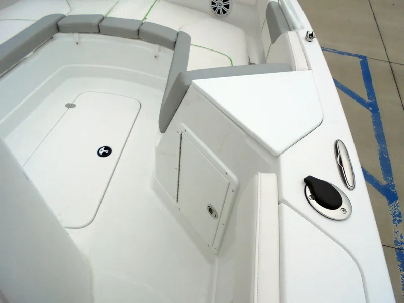 Slide: The Image of 2024 Tahoe 2150 CC - 33