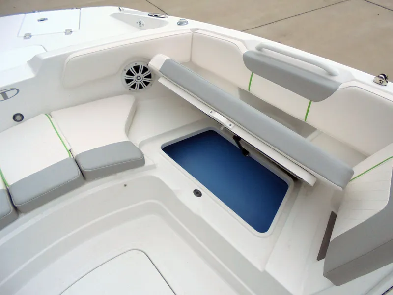 Slide: The Image of 2024 Tahoe 2150 CC - 40