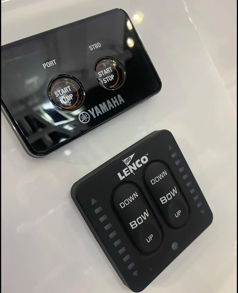 Slide: The Image of Yamaha and Lenco controls on 2025 Cape Horn Yachts 32 XS dashboard. - 15