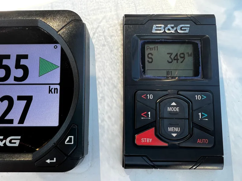 Slide: The Image of B&G marine navigation instruments on Jeanneau 52.2 yacht, 2000 model. - 42