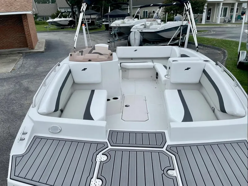 Slide: The Image of Starcraft SVX 171 2024 - 3