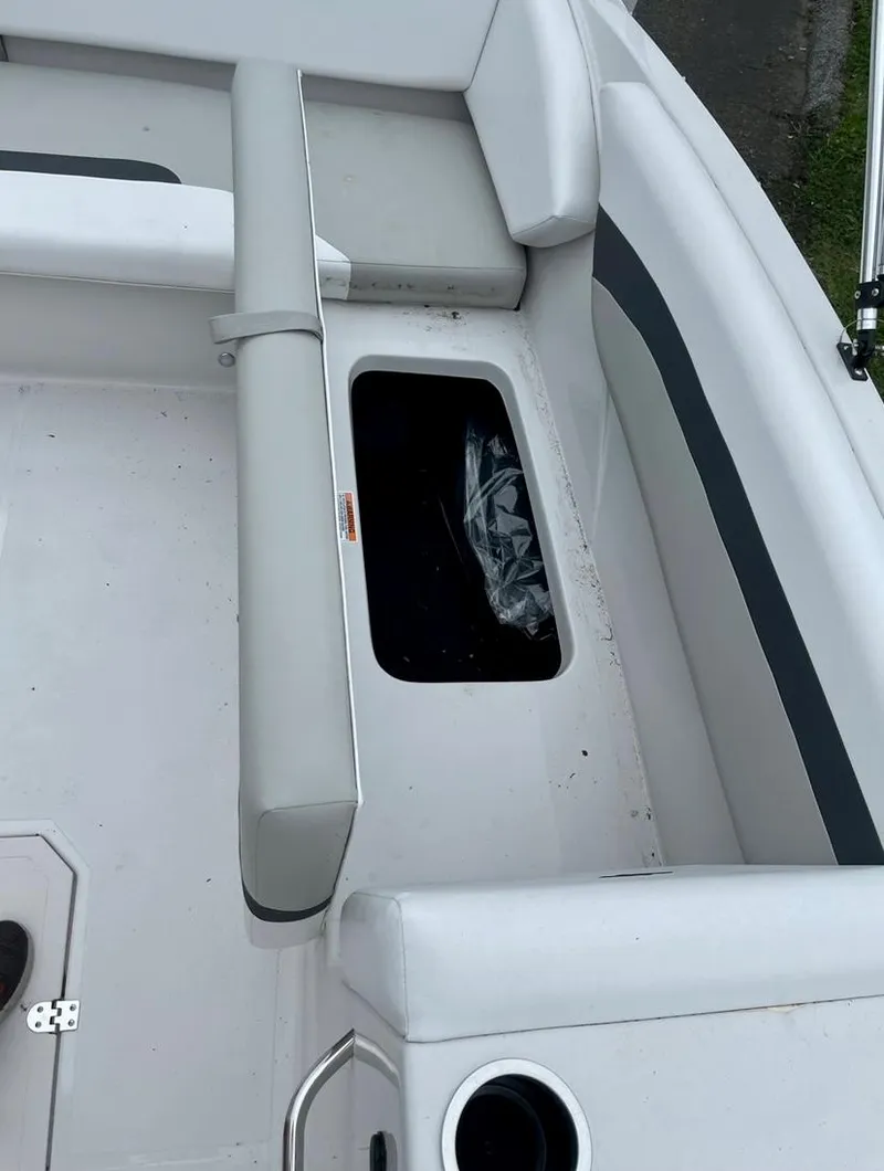 Slide: The Image of Starcraft SVX 171 2024 - 8