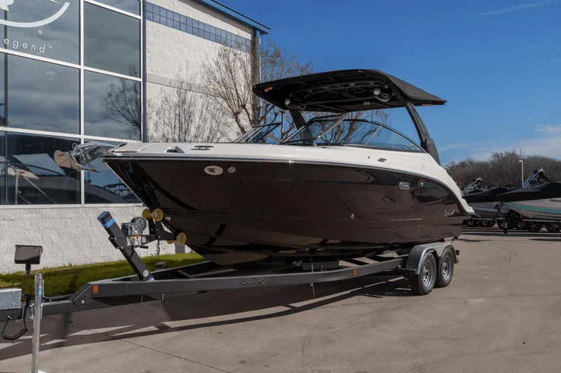 Slide: The Image of Sea Ray SLX 260 2024 - 1