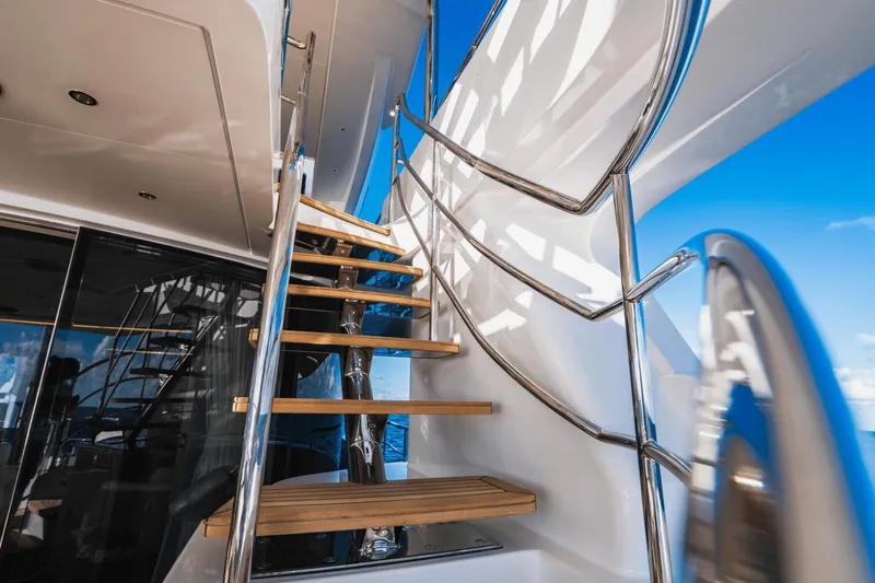 Slide: The Image of Benetti 116 MED 2021 - 11