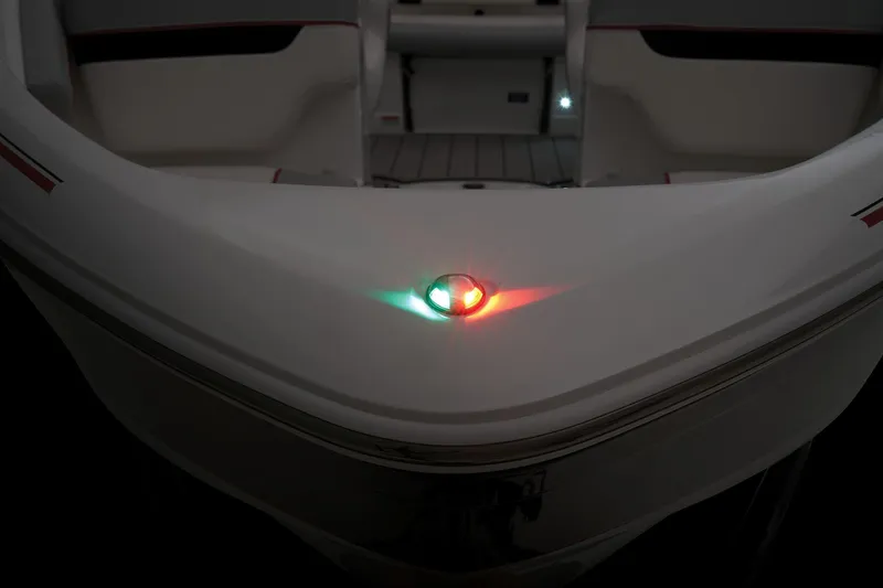 Slide: The Image of Tahoe 210 Si Limited - 35