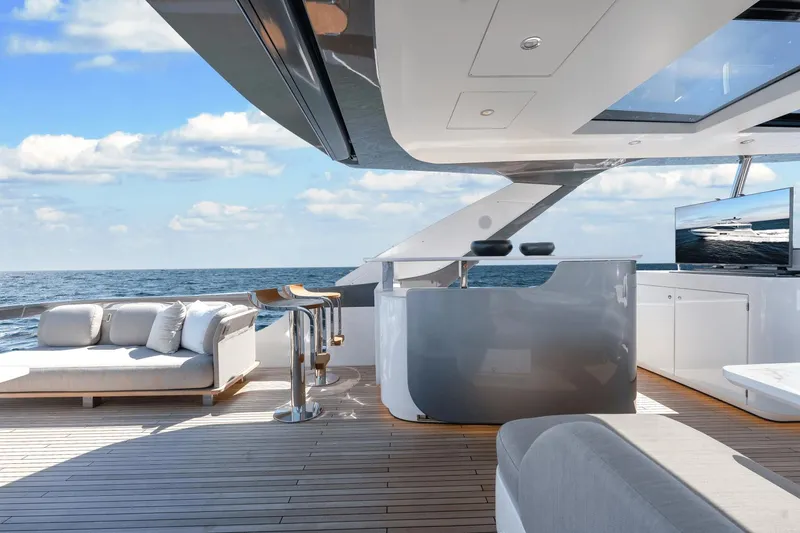 Slide: The Image of Azimut Fly 78 2024 - 55