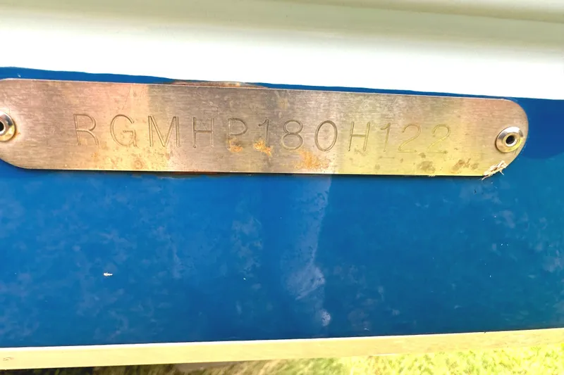 Slide: The Image of 2022 Regal 26XO boat hull identification number plate. - 15