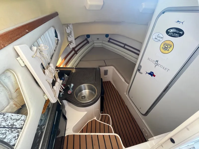 Slide: The Image of Grady-White 282 Sailfish, cabin view - 21
