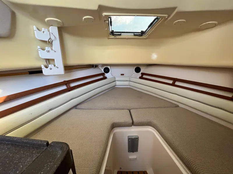 Slide: The Image of Grady-White 282 Sailfish, V-Berth - 28