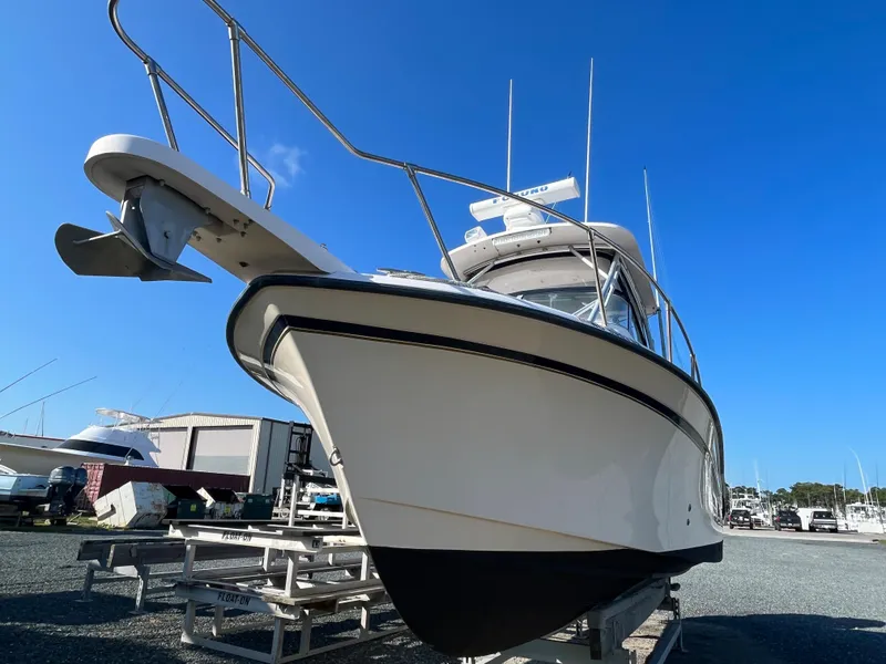 Slide: The Image of Grady-White 282 Sailfish, Bow view - 37