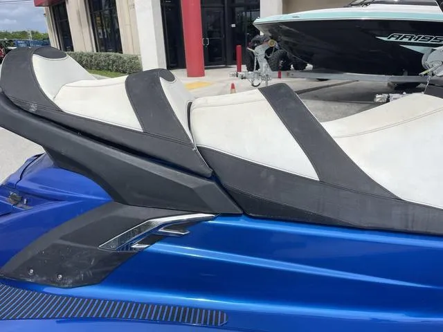 Slide: The Image of Yamaha FX Cruiser SVHO 2018 - 10