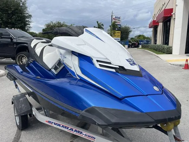 Slide: The Image of Yamaha FX Cruiser SVHO 2018 - 3
