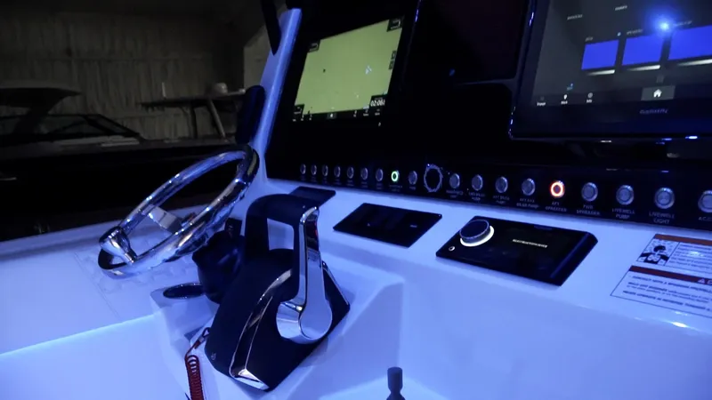 Slide: The Image of Fountain 32 NX 2024 - 75