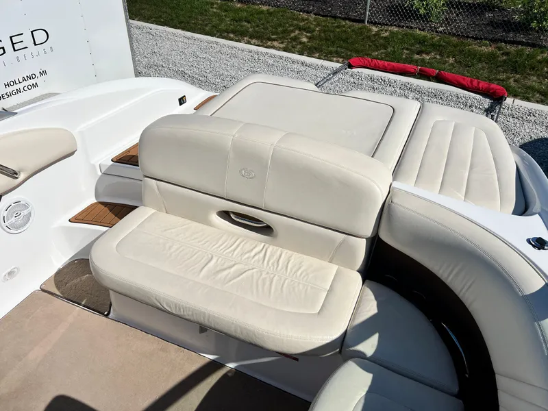 Slide: The Image of 2009 Cobalt 222 boat with beige leather seating and sun pad. - 31
