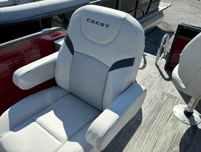 Slide: The Image of Crest CLASSIC FISH 220SF 2024 - 6