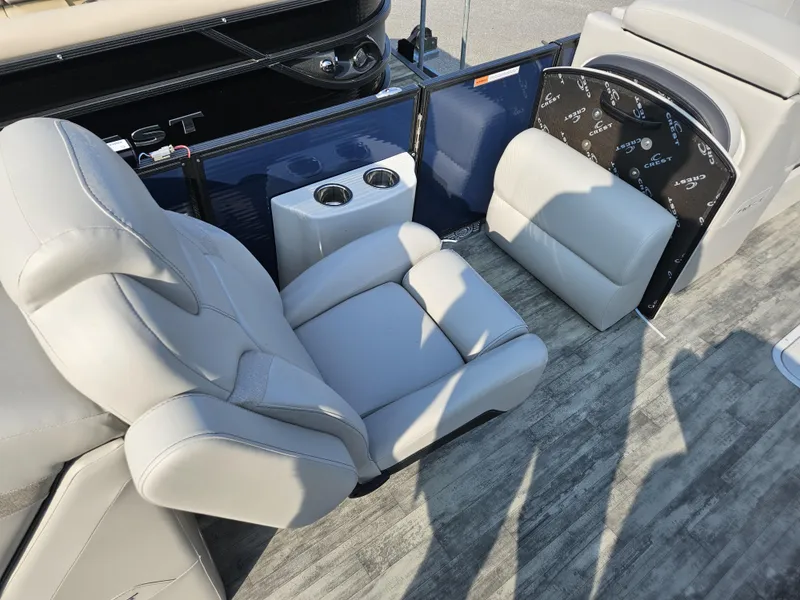 Slide: The Image of Crest Caribbean LX 250SLC CP3 2024 - 15