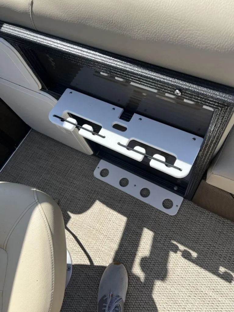 Slide: The Image of Crest Classic LX 220 C4 2024 - 7