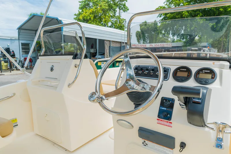 Slide: The Image of Scout 175 Sport Dorado 2026 - 1