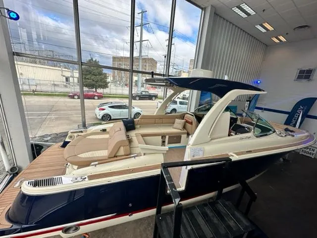 Slide: The Image of Chris-Craft Launch 31 GT 2024 - 10