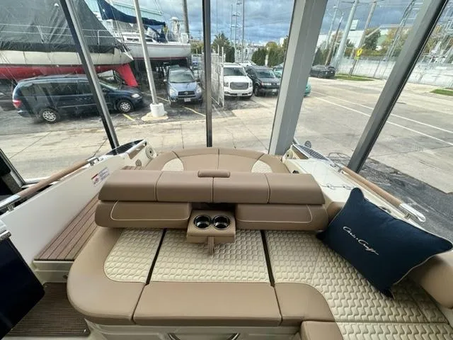 Slide: The Image of Chris-Craft Launch 31 GT 2024 - 14