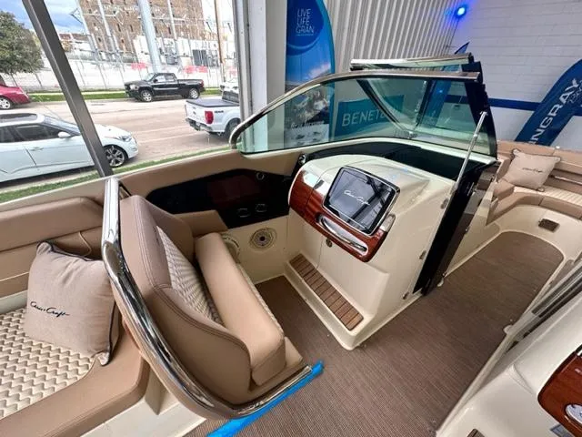 Slide: The Image of Chris-Craft Launch 31 GT 2024 - 21