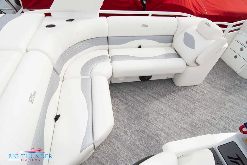 Slide: The Image of Luxurious seating area of 2023 JC NEPTOON 27 TT SPORT boat by Big Thunder Marine. - 35